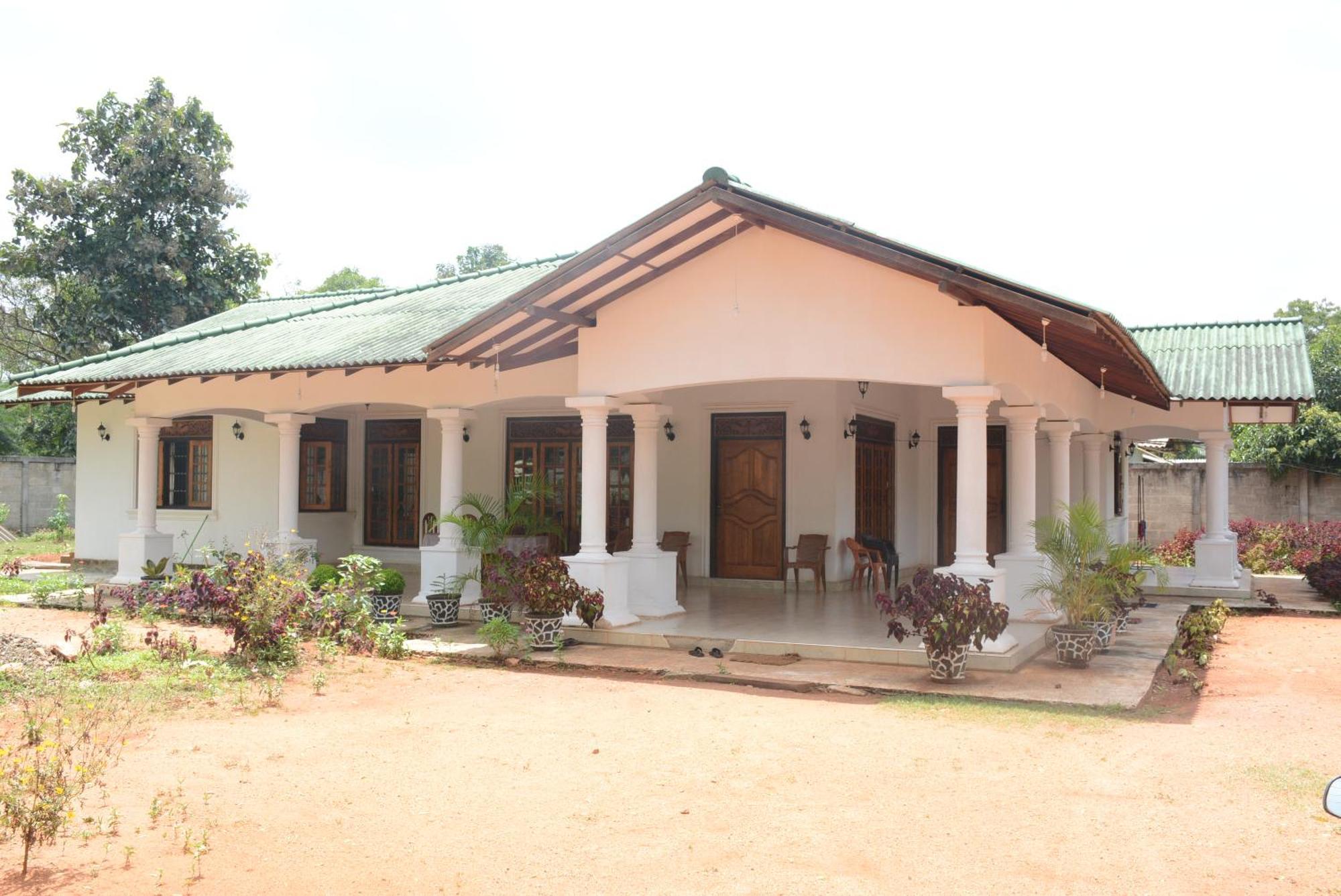 מלון First House מיהינטלה מראה חיצוני תמונה